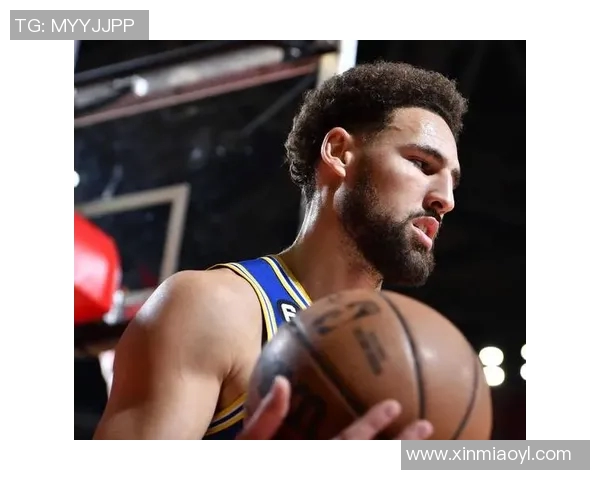 全球足坛风云人物盘点：最受关注球星及其精彩表现全解析